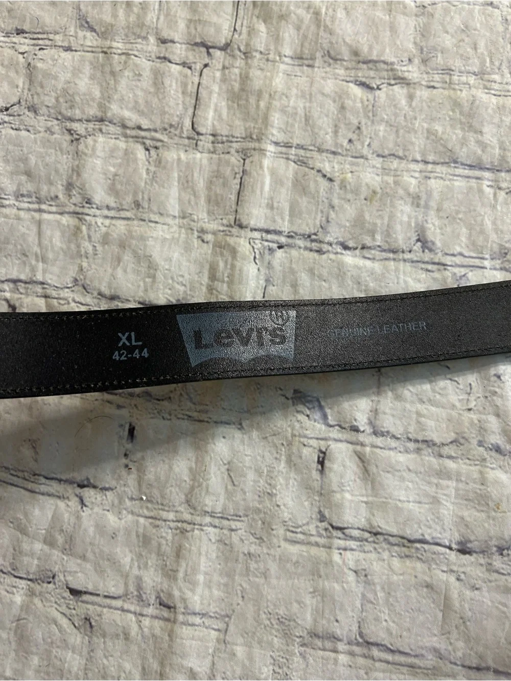 LEVI’S MADE IN INDIA REVERSIBLE BLACK/TAN AND BLACK SIZE 42-44 RUGGED